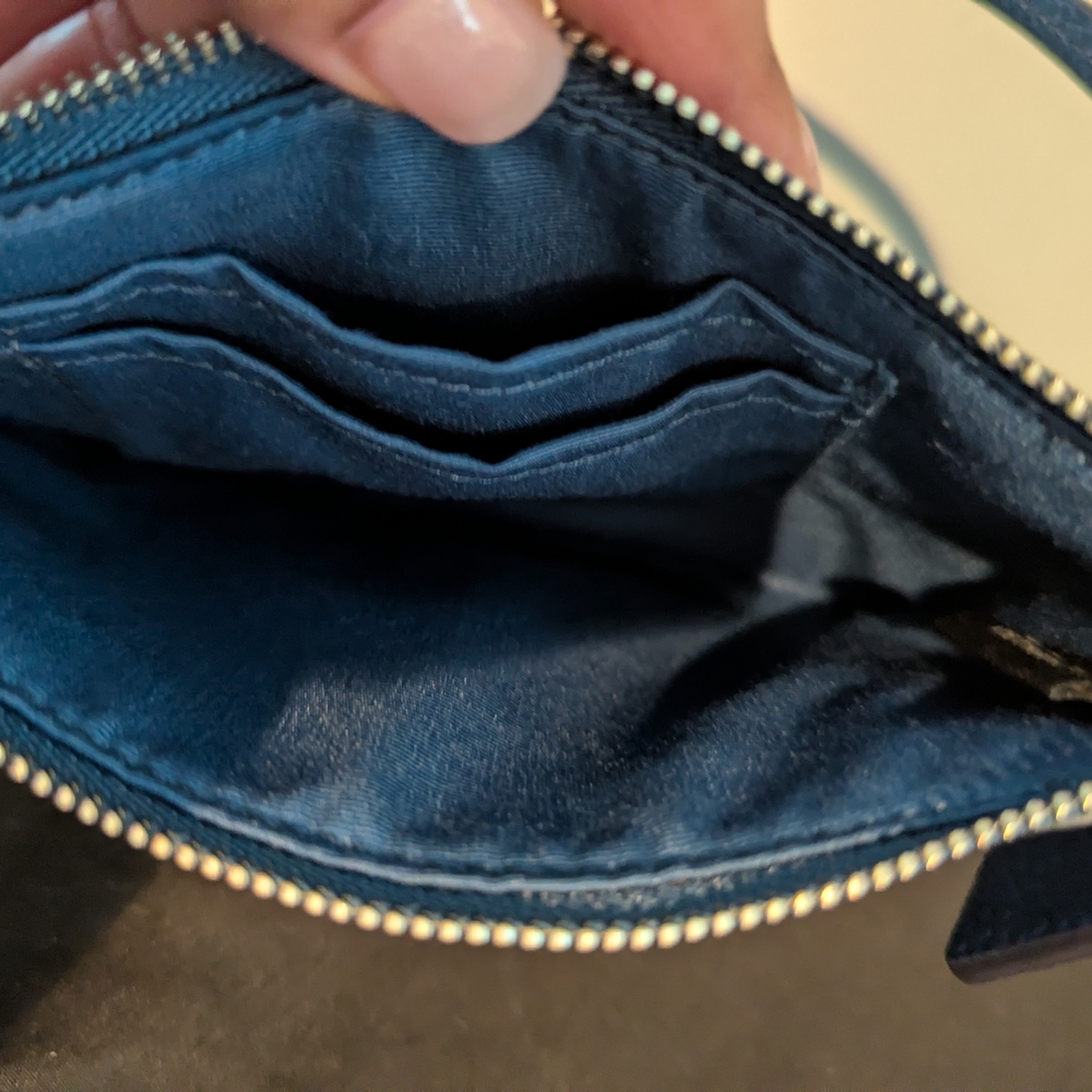 ‼️PRICE DROP‼️⭐Coach⭐ Blue Wristlet with Shearling Trim - Picture 5 of 6